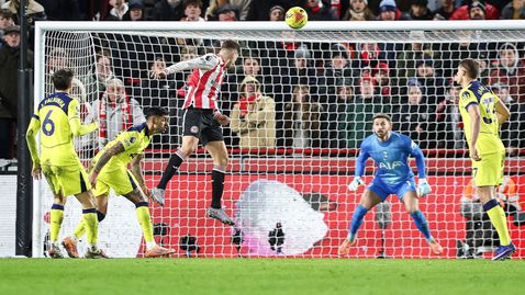 Предпазлив Тотнъм взе точка в лондонско дерби