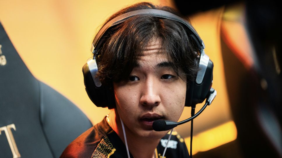 Младокът Азбаяр  ⁠Senzu⁠ Мунхболд се класира под №13 в световната