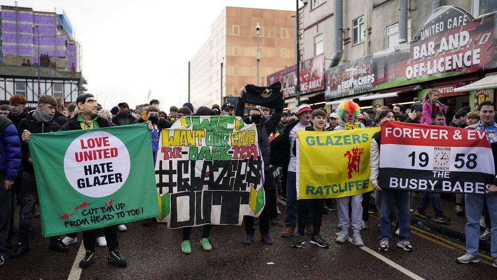 Съставите на Манчестър Юнайтед и Фулъм