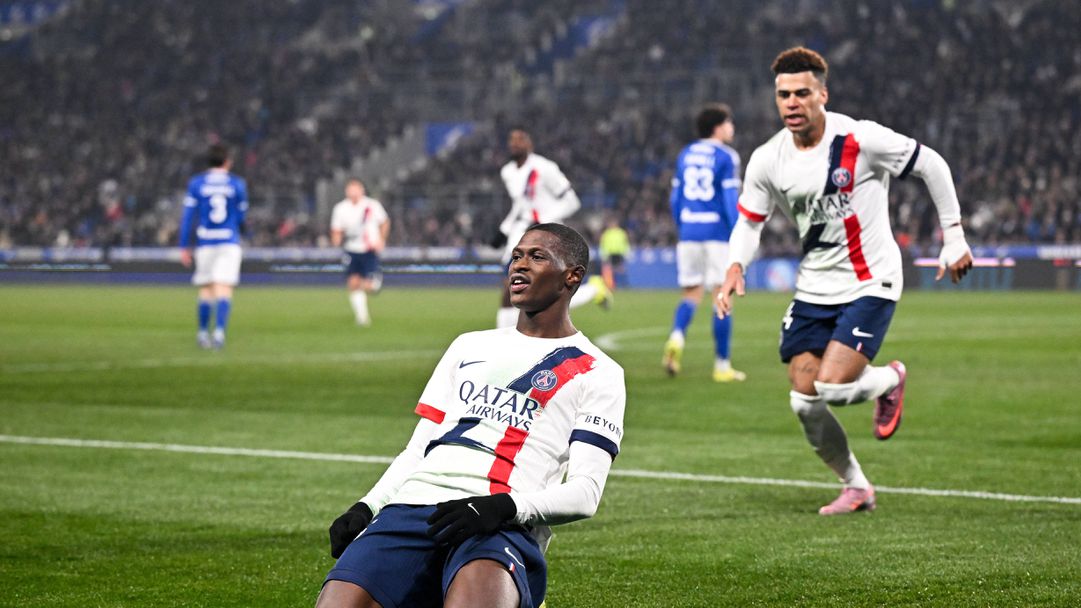 Десет от ПСЖ се върнаха на челото в Лига 1 преди дербито с Марсилия