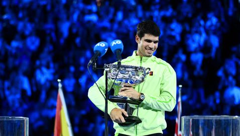  Джокович стартира брилянтно, само че Алкарас го пречупи за исторически успех в Мелбърн! 