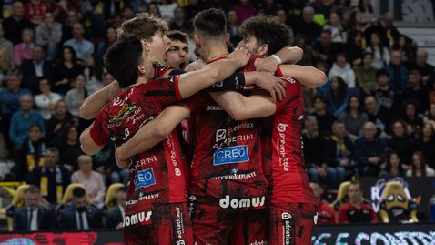 Супер Алекс Николов с 20 точки, Лубе удари Верона в Италия