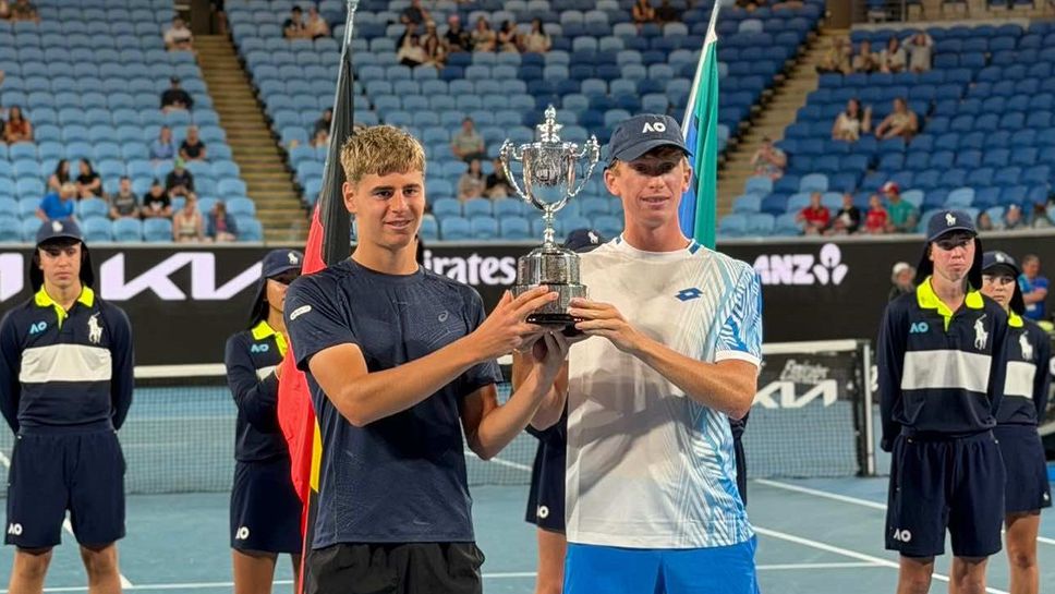 Димитър Кисимов триумфира с титлата на двойки при юношите на