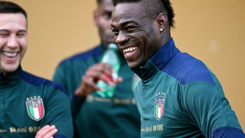  Фулъм изкушава Марио Балотели 