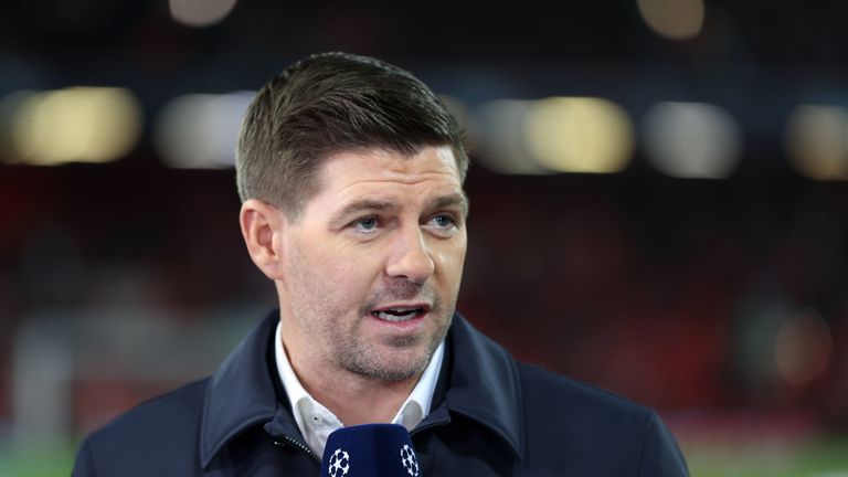 Бившият съотборник на Стивън Джерард в Ливърпул Грегори Винял