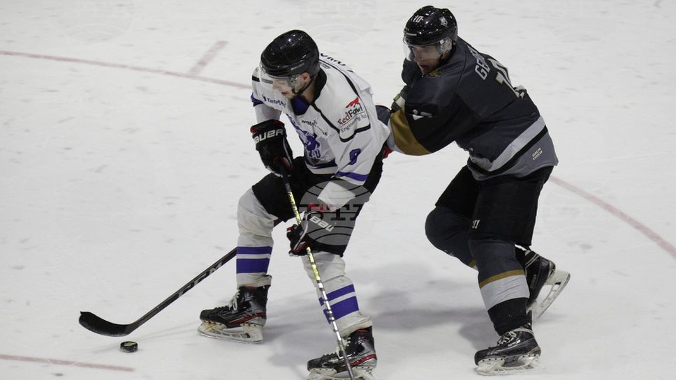 НСА изравни резултата във финалната серия на първенството на България по хокей