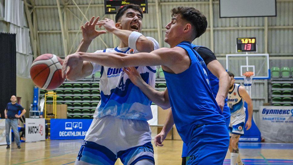 Левски превзе Пловдив след страхотен дебют на Борислав Младенов