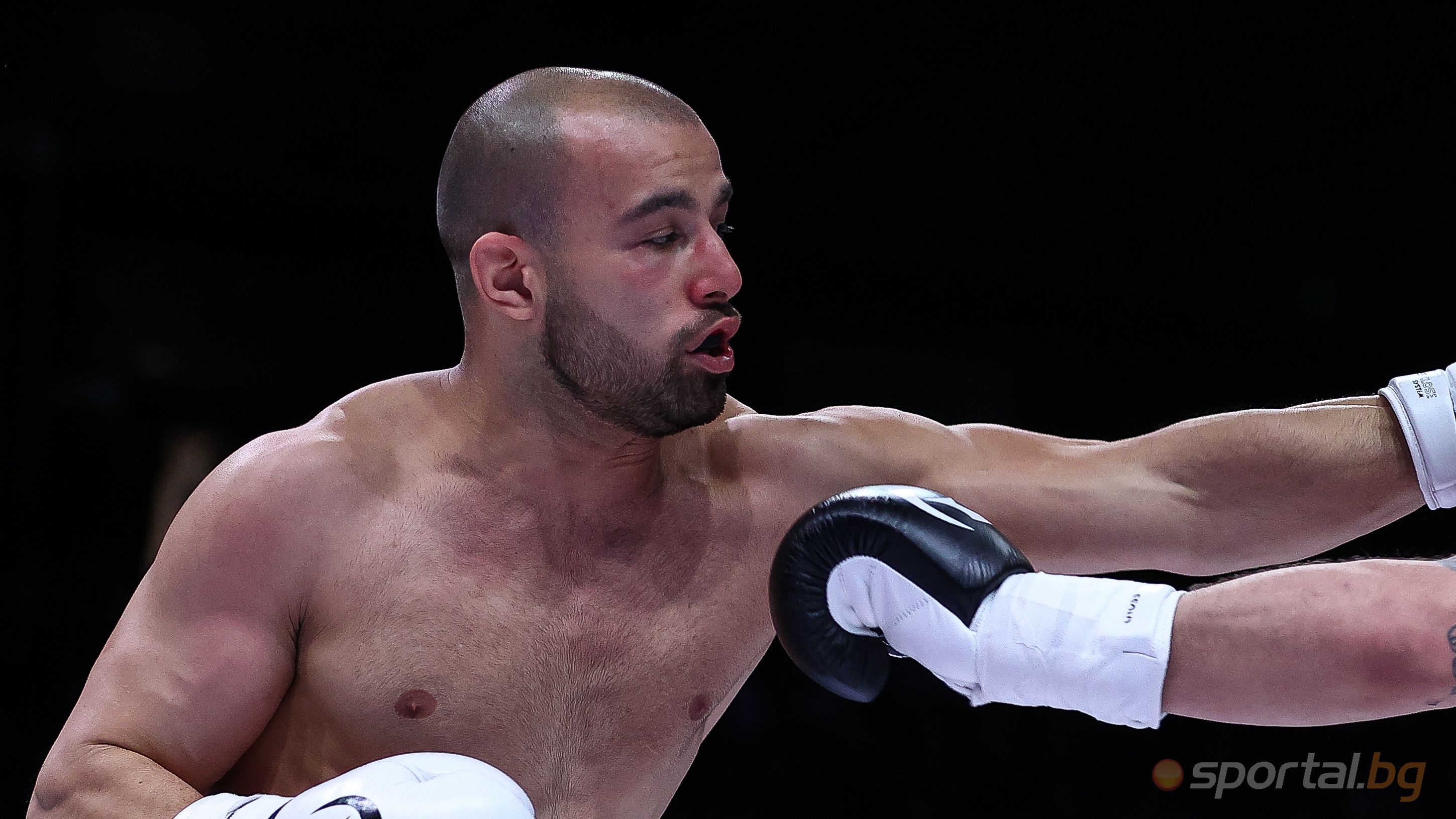 Николай Дишков с втора поредна победа на Max Fight