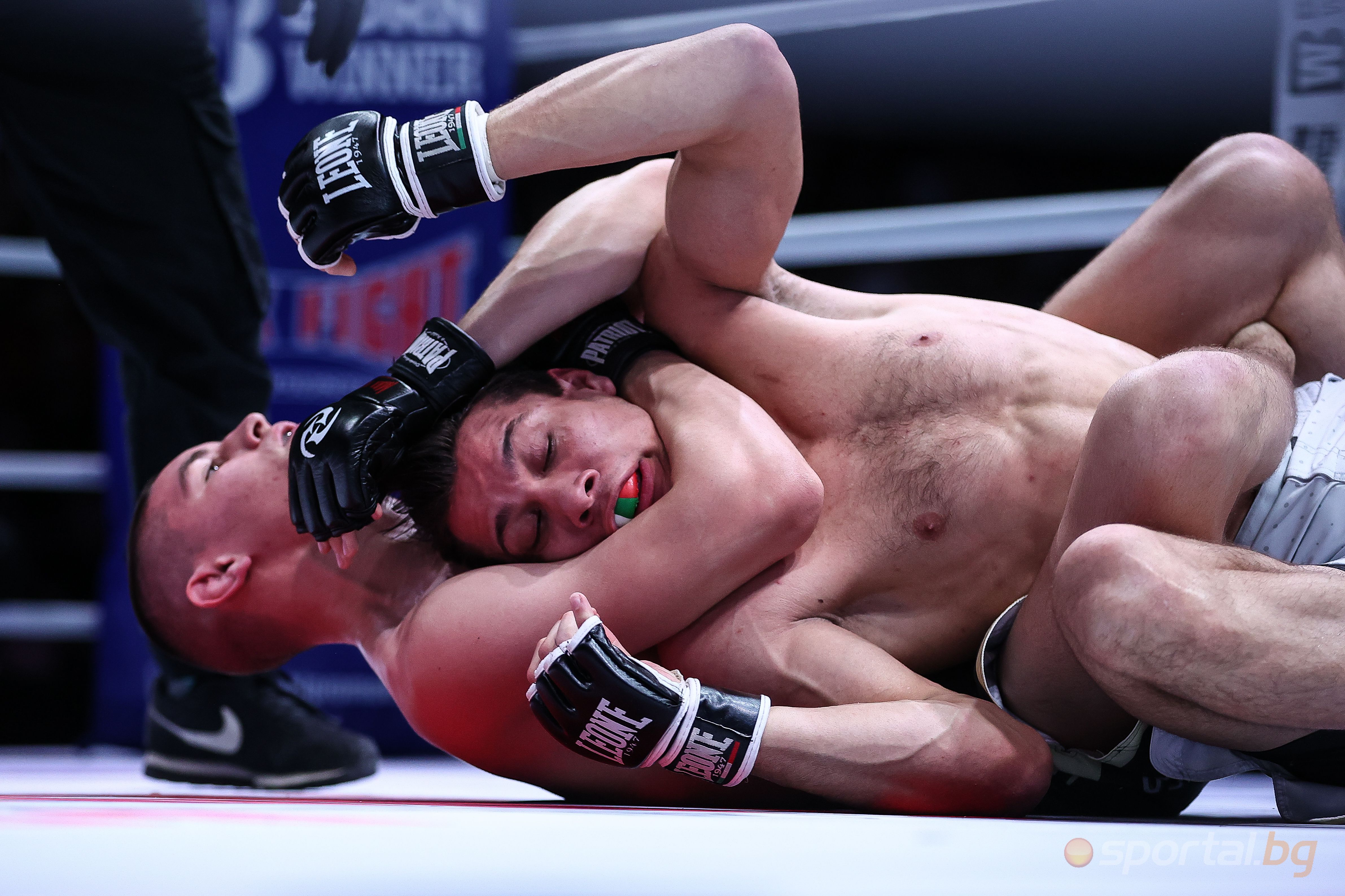 Георги Ангелов надви с ТКО Росен Василев на MAX FIGHT 60