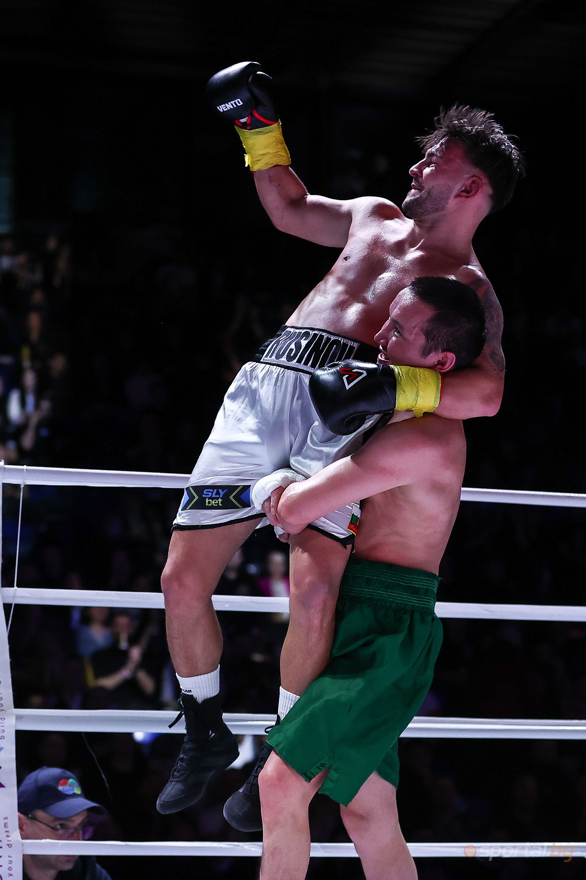 Кирил Русинов, Сейран Енгел