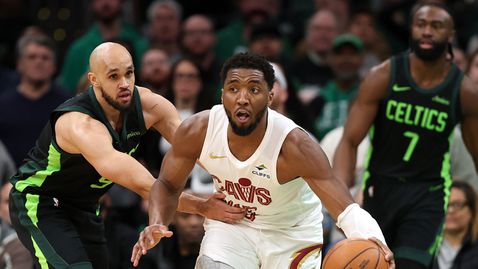 Кливланд навакса 22 точки пасив при визитата си на Бостън и затвърди първото си място на Изток