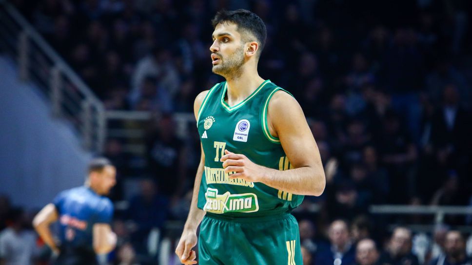 Панатинайкос се раздели с турски национал