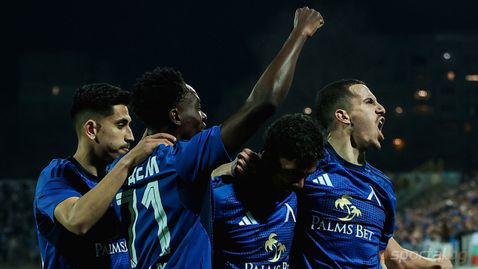 Левски продаде близо 6200 билета за домакинството на Черно море