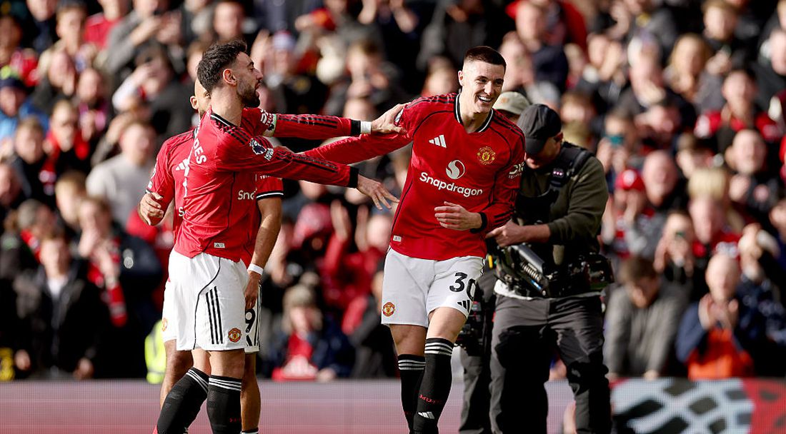 Ман Юнайтед направи пълен обрат срещу Кристъл Палас и се изкачи до третата позиция