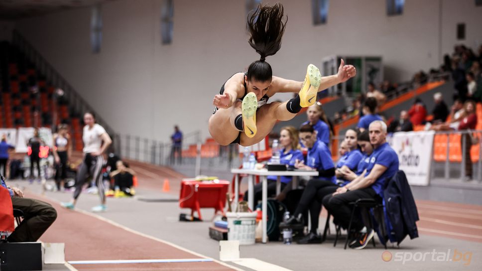 Пламена Миткова спечели златото в скока на дължина с един опит