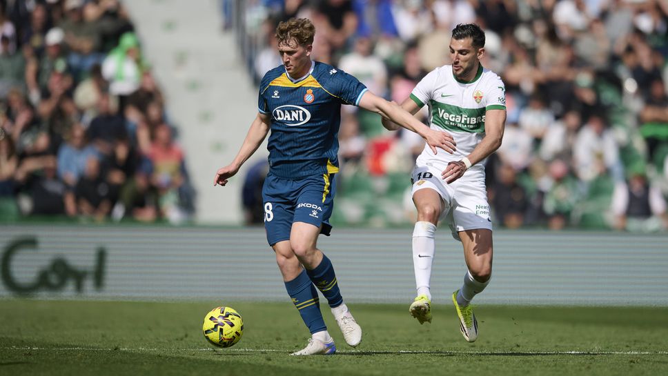 Елче и Еспаньол продължиха негативните си серии, расистки скандал прекъсна срещата