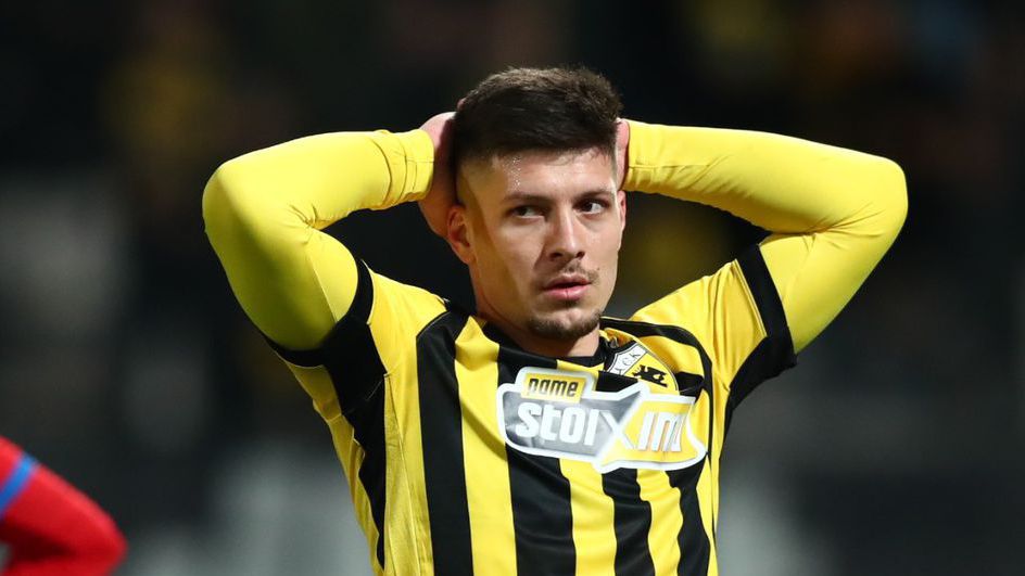 АЕК с нова грешна стъпка в Гърция, Мартин Георгиев остана на скамейката