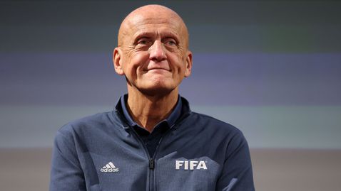 ФИФА обяви 52-ма съдии за Световното