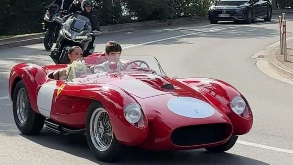 Шарл Леклер и годеницата му се ожениха