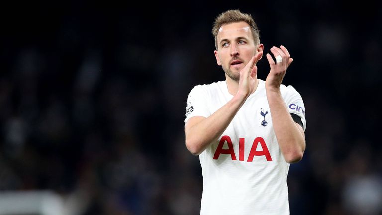 Нападателят на Тотнъм Хари Кейн спечели наградата за Най добър футболист