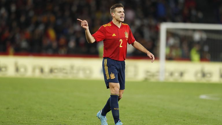  Челси няма да прави пречки на Аспиликуета за Барселона, макар че удължи контракта му 