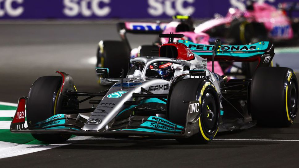 Заради подскачането в Мерцедес не знаят точно колко бърз е W13