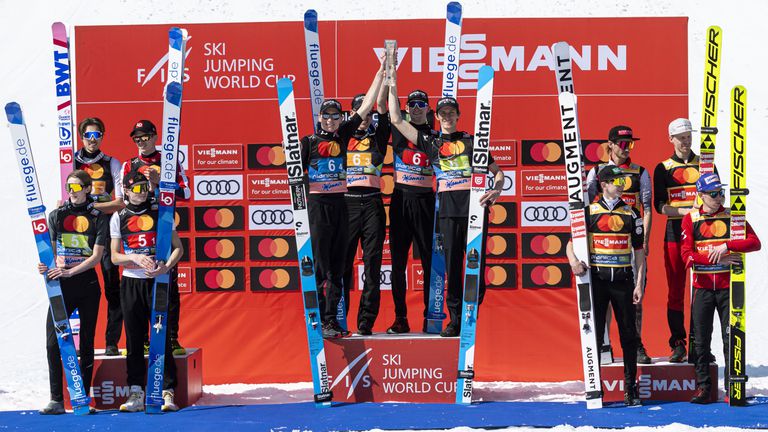 Отборът на Австрия е победител в отборното състезание в ски