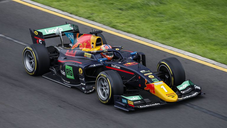 Шампионът във Формула 3 за 2021 година Денис Хаугер (МП