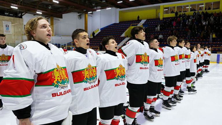България срази Австралия на световното по хокей за юноши до 18 години