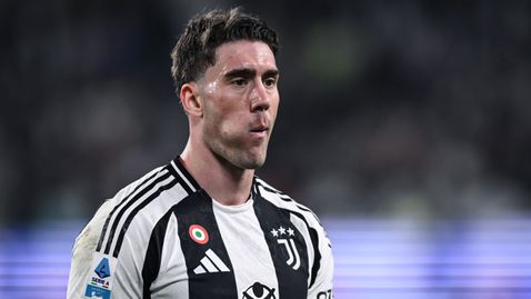  Влахович блокира опитите на Ювентус да го продаде, това е спънка пред входящите прехвърляния 