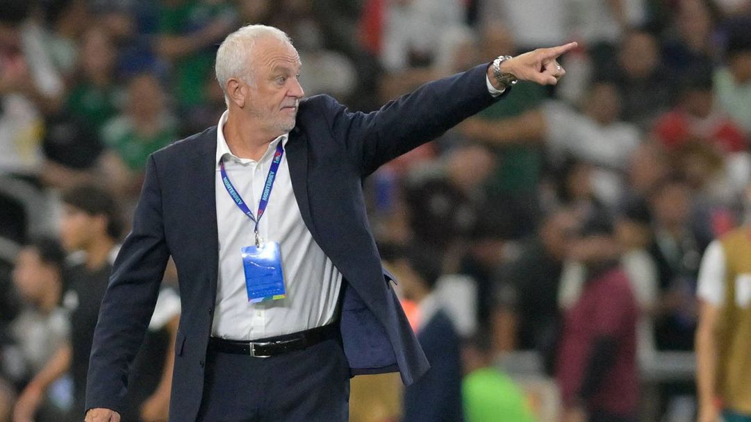 Селекционерът на Ирак: Много съм доволен, че направихме щастливи 46 милиона души