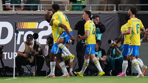 Бразилия удари Хърватия в края, Игор Тиаго с дебютен гол