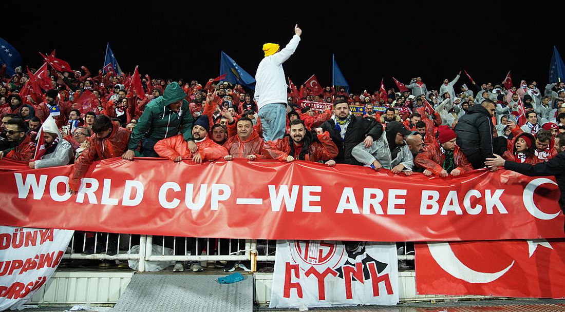 Турция празнува класирането за Световното, Чалханоолу и Гюлер обещаха да дадат най-доброто