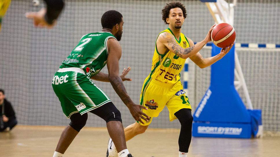 Маркъс Майърс с две отличия след края на редовния сезон