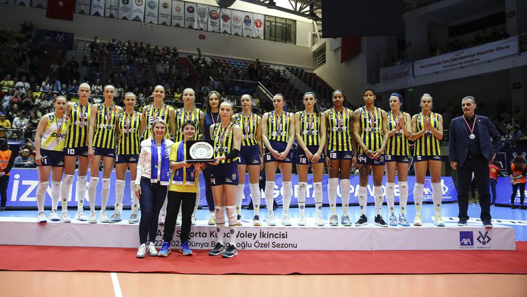 Националката Христина Вучкова и тимът на Фенербахче Опет (Истанбул) завършиха