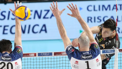  Любо Ганев за шанса да забележим Матей Казийски и Алекс Николов от едната страна на мрежата 