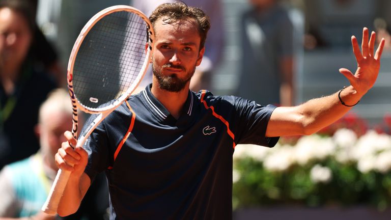 Даниил Медведев се класира за осминафиналите на тенис турнира от