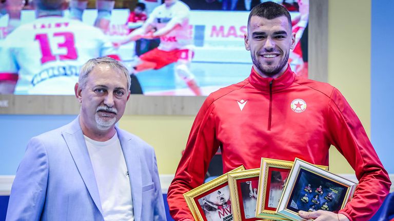 Волейболистът на ЦСКА Димитър Димитров бе отличен за Най-добър изпълнител