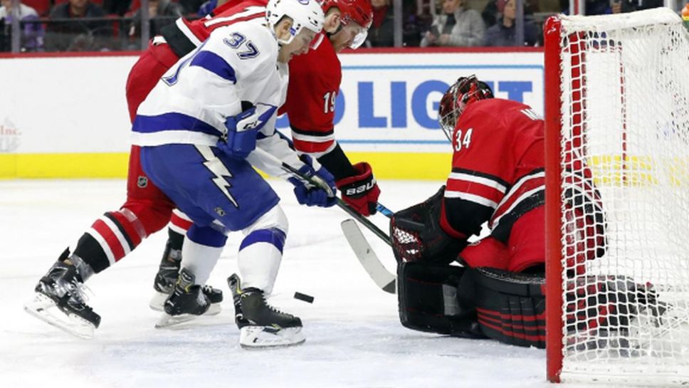 Седма поредна победа за Тампа Бей в НХЛ