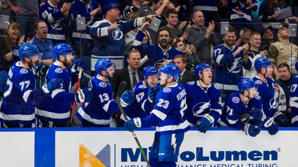 Осма поредна победа за “светкавиците”, Ферхеге с първи хеттрик в НХЛ