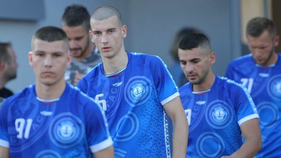 Черноморец започна подготовка с нов треньор и седем попълнения