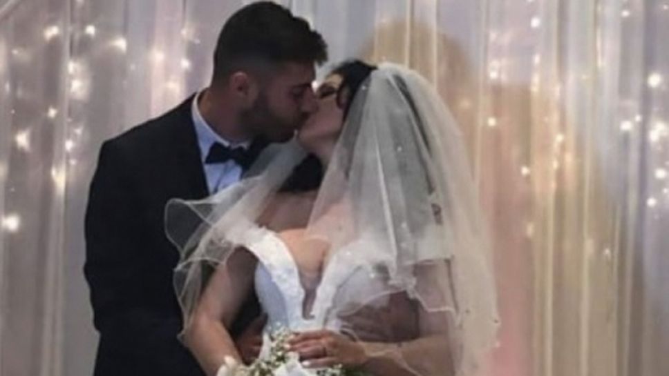 Фолк певица чака дете от футболист