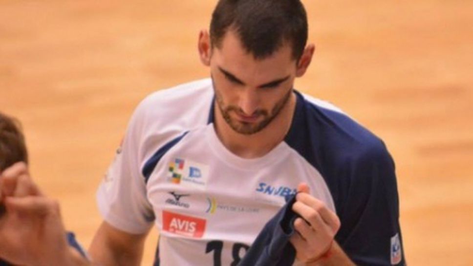 Звезда на Марек с трансфер в Турция