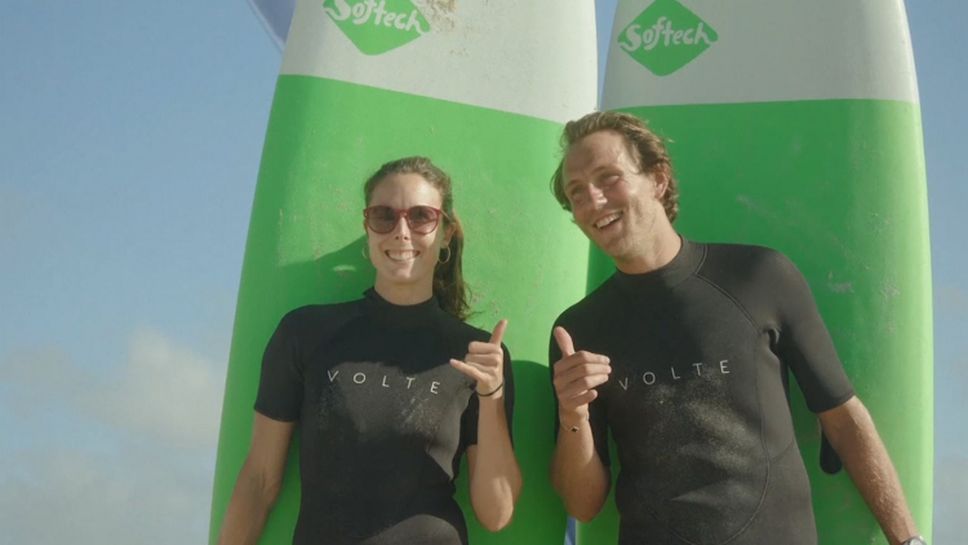 Тенисисти караха сърф в Австралия