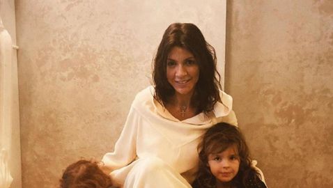 Аршавин гони бившата от апартамента на майка си