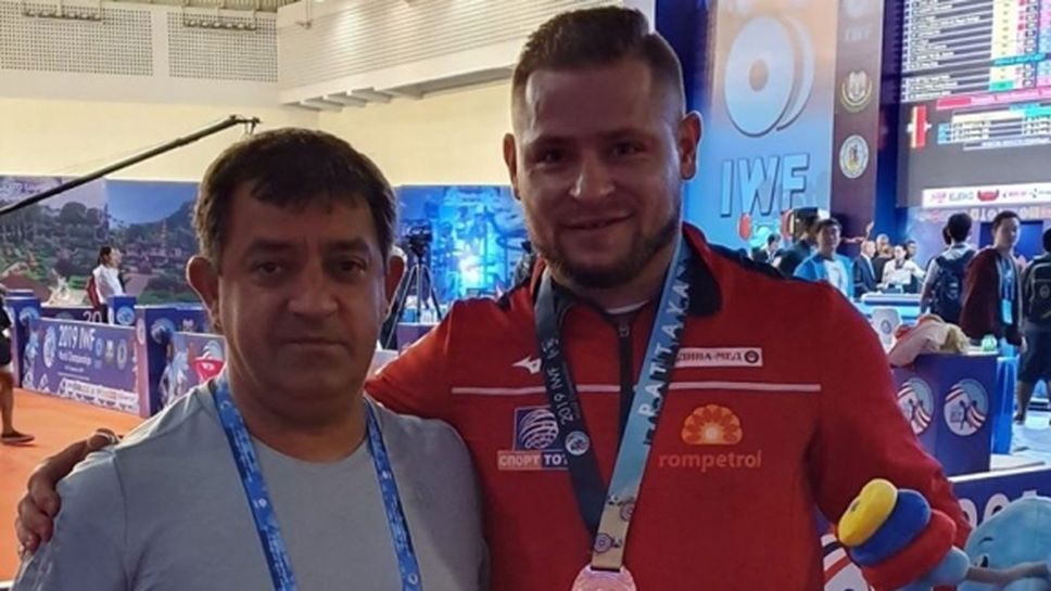 Двама български щангисти в битка за олимпийски квоти на турнира в Иран
