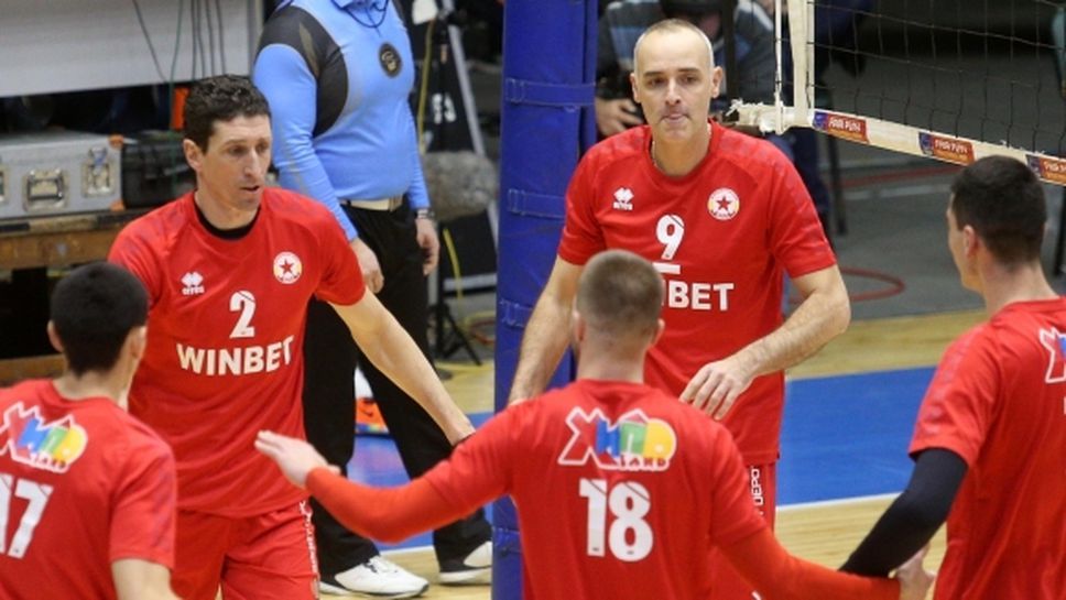 47-годишният Ивайло Стефанов вдъхнови ЦСКА за успех над Левски (галерия)