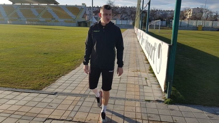 Тодор Неделев хвърли патериците и влезе във фитнеса