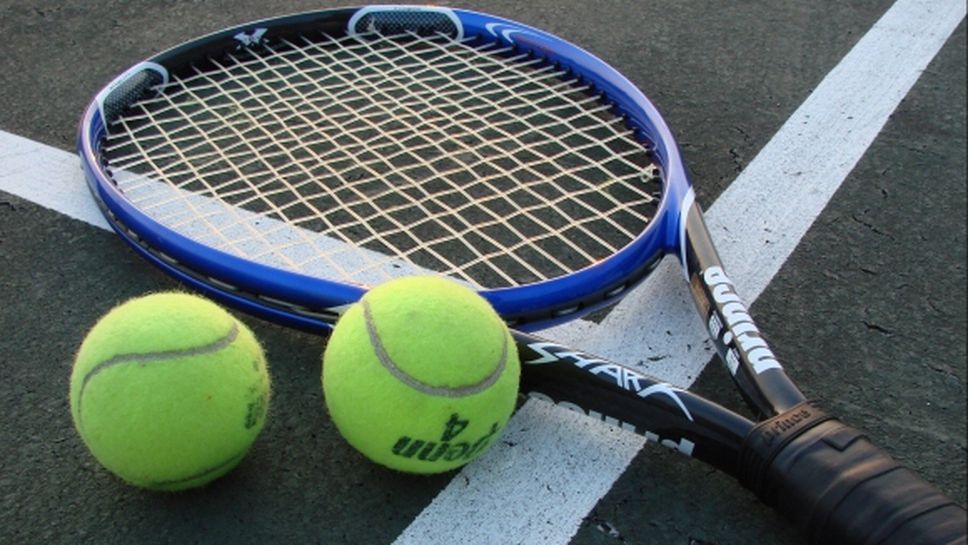Чакърова отпадна във втория кръг на турнира по тенис в Мексико