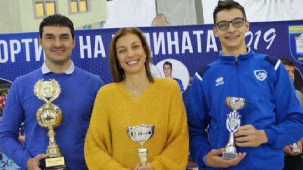 Мая Николова: Аз съм много строга майка!